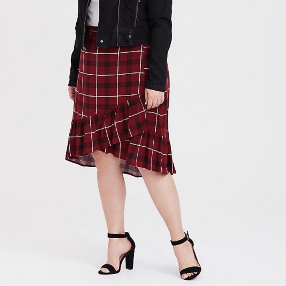 RED PLAID RUFFLE CHALLIS WRAP SKIRT Size: 00 Med